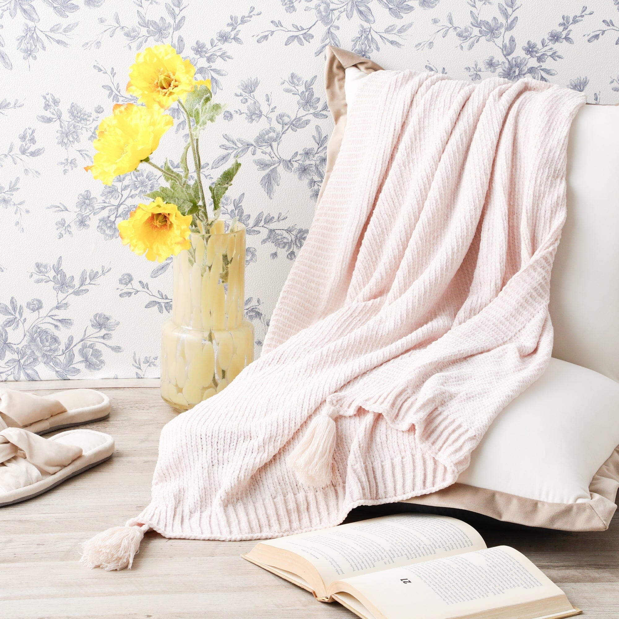 Shirley Throw (Knee Blanket) 1500 X 800 Ivory